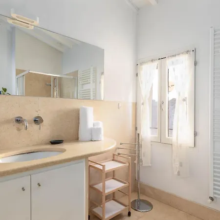 Apartment The View: Boutique Near Piazza Del Campo Siena